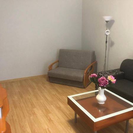 Apartman Bea, Snp 12 Velky Krtis Exterior foto